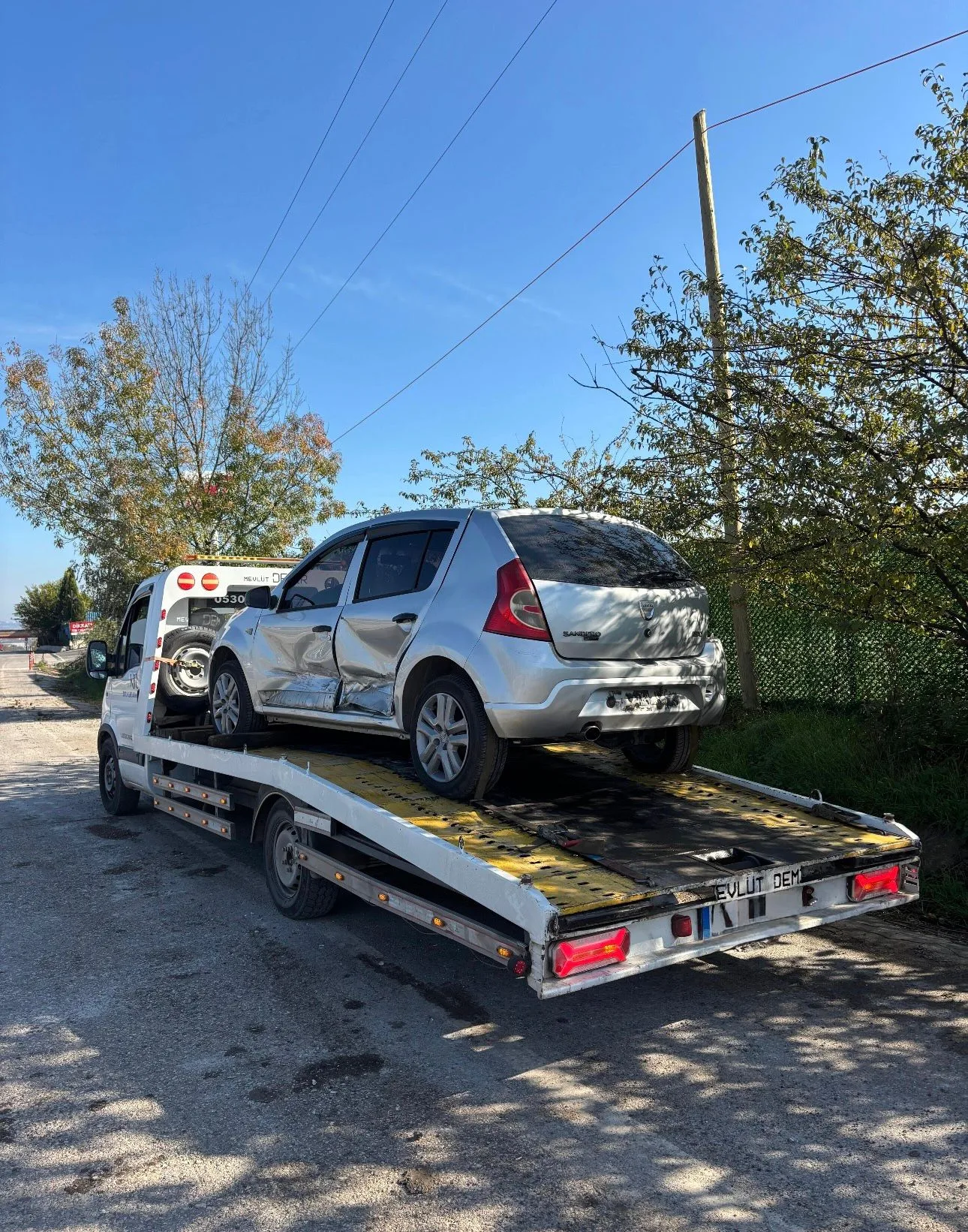 Kazalı araç kurtarma ve çekici